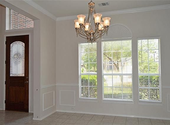 5th image of 9809 Links Fairway Dr