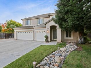 11033 E Crown Rdg, Clovis, CA 93619