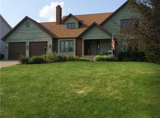 133 Cedar Ridge Dr, Monaca, PA 15061