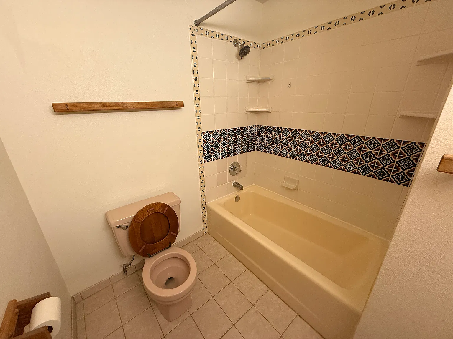2 bed, 1247 sqft, $2,900 — Photo 3