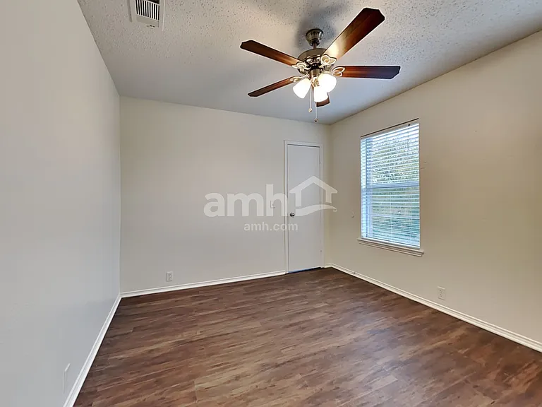1523 Wavecrest Dr — Photo 17