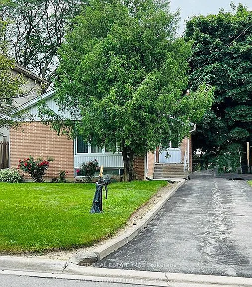 29 Caronport Cres #BASEMENT — Photo 1