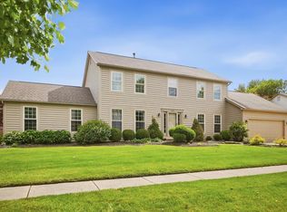 6137 Holywell Dr, Dublin, OH 43017