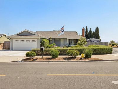 1478 Moon Rd, Vista, CA, 92083
