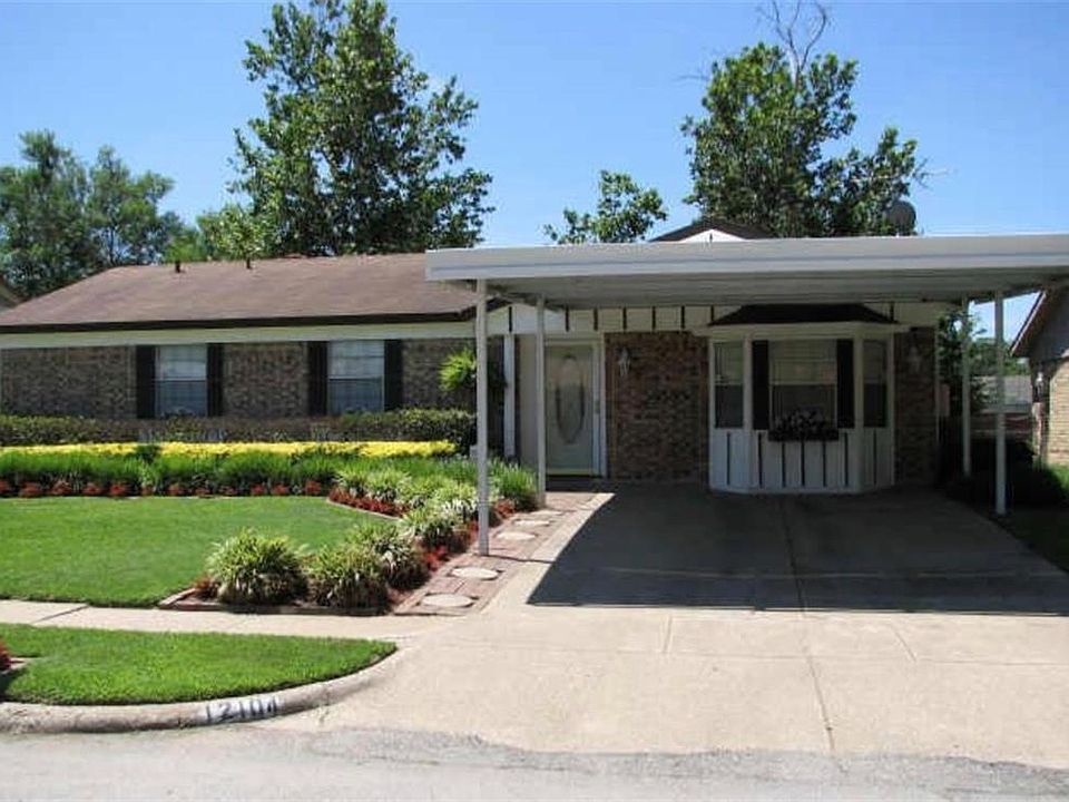 1st image of 12104 Baron Dr