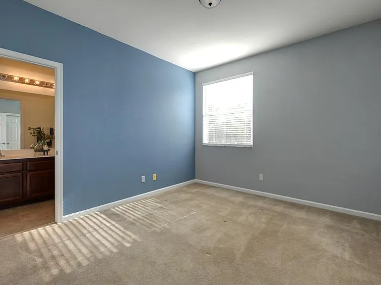 15 Crystalwood Cir — Photo 19