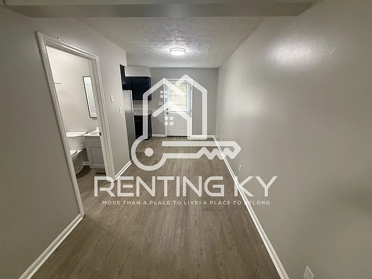 1663 Foxhaven Dr — Photo 3