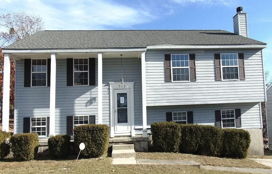 1st image of 312 Trowbridge Rd