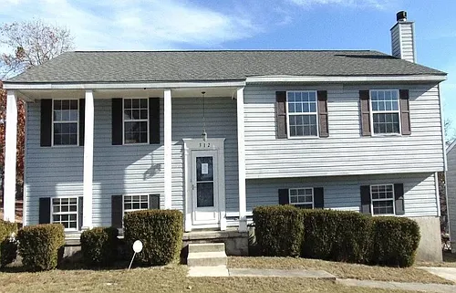 312 Trowbridge Rd Photo 1