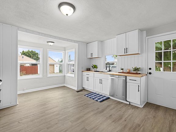 3rd image of 241 Harrison St