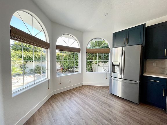 5th image of 78605 Sagebrush Ave
