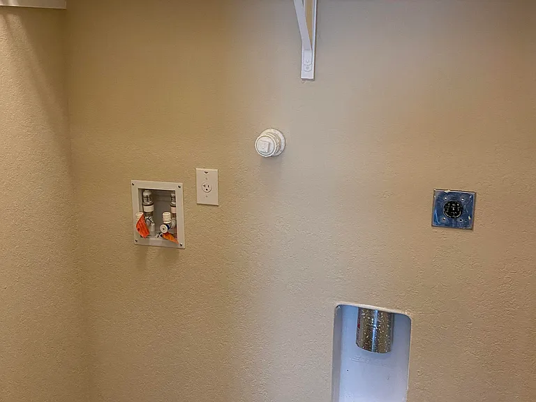 7331 Barlow Grv — Photo 12