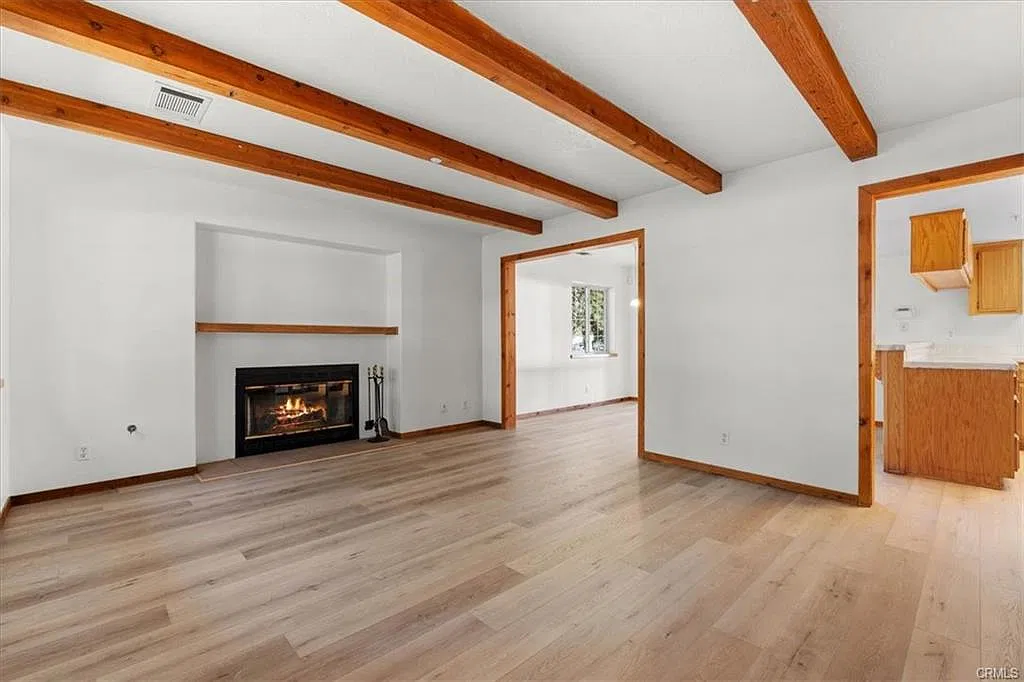 3 bed, 2.5 bath, 1262 sqft, $2,500 — Photo 3