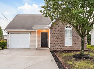 152 Dreville Dr, La Vergne, TN 37086