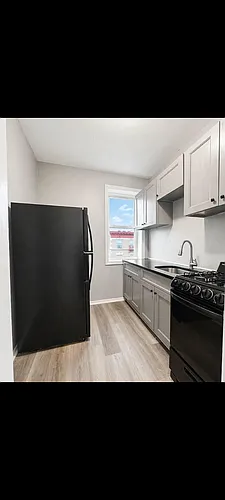 233 Littleton Ave Photo 1