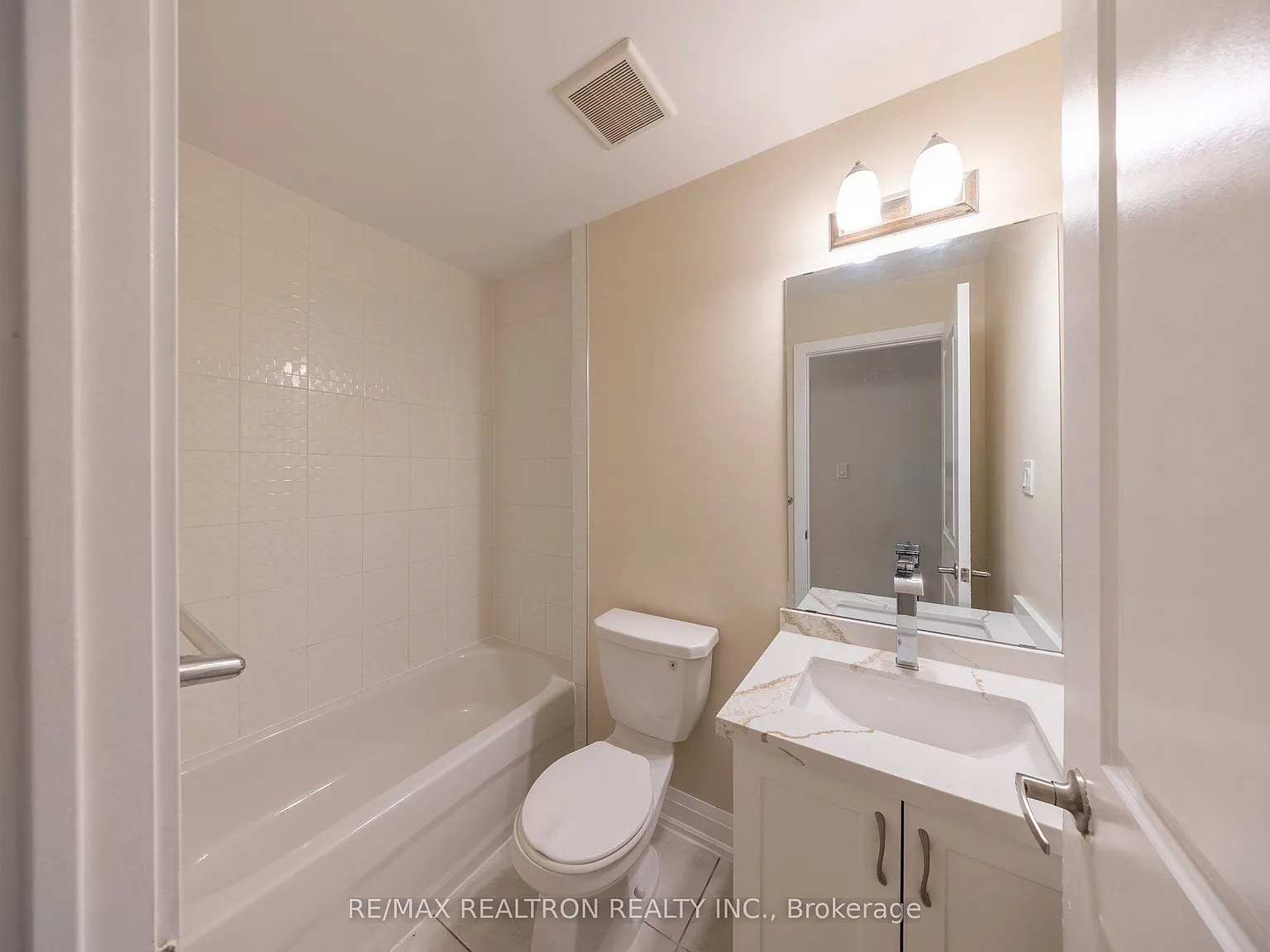2 bed, $2,500 — Photo 4