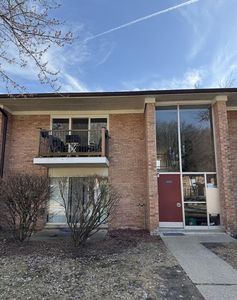 1233 Island Dr, Ann Arbor, MI, 48105