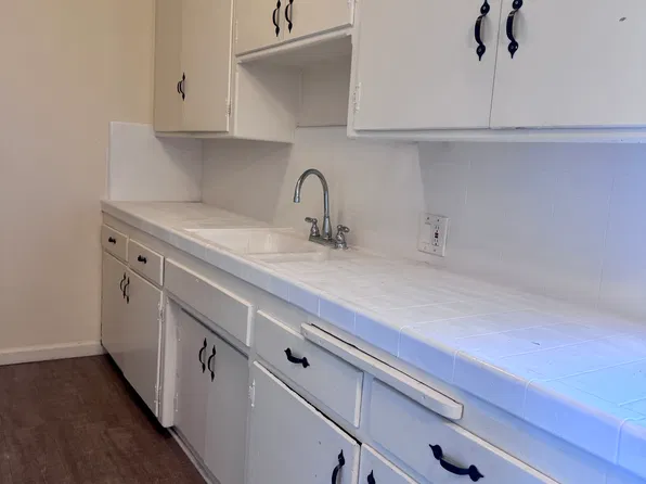 13987 Foothill Blvd APT 9, Sylmar, CA 91342
