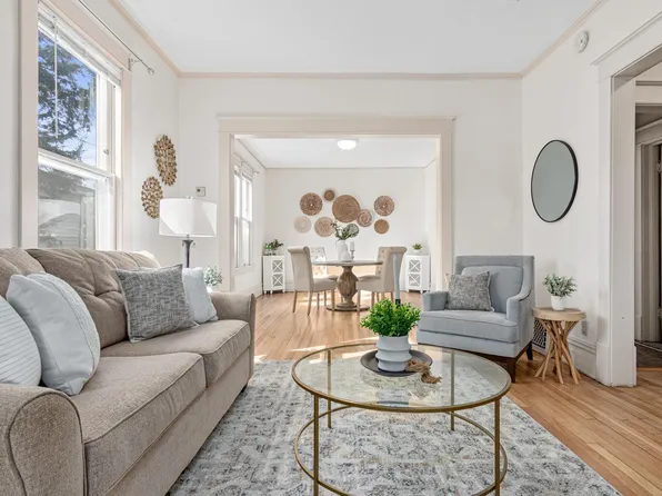 1127 15th Ave SE, Minneapolis, MN 55414