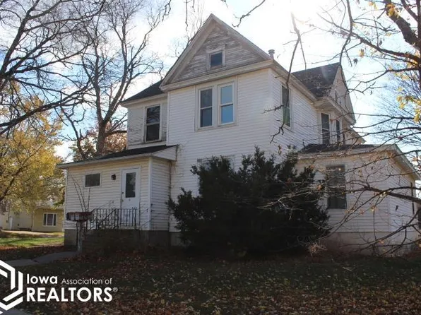 822 1st Ave, Ackley, IA 50601