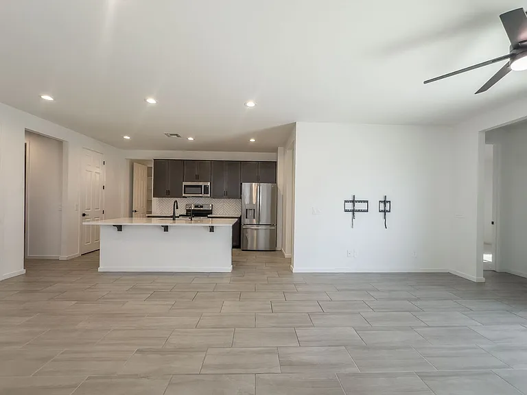 2554 S 179th Dr — Photo 11