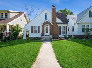 1811 2nd St SW, Cedar Rapids, IA 52404