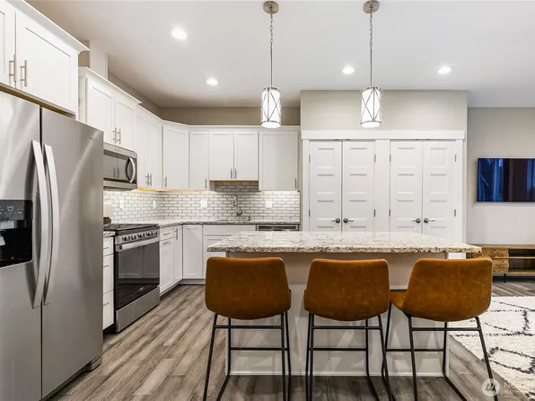 5683 Sunstone Place #102, Ferndale, WA 98248