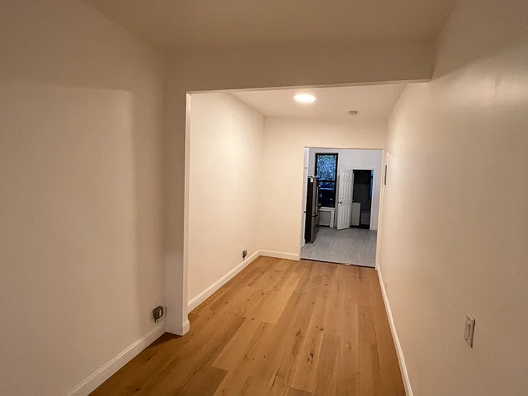 312 E 80th St #1 — Photo 3