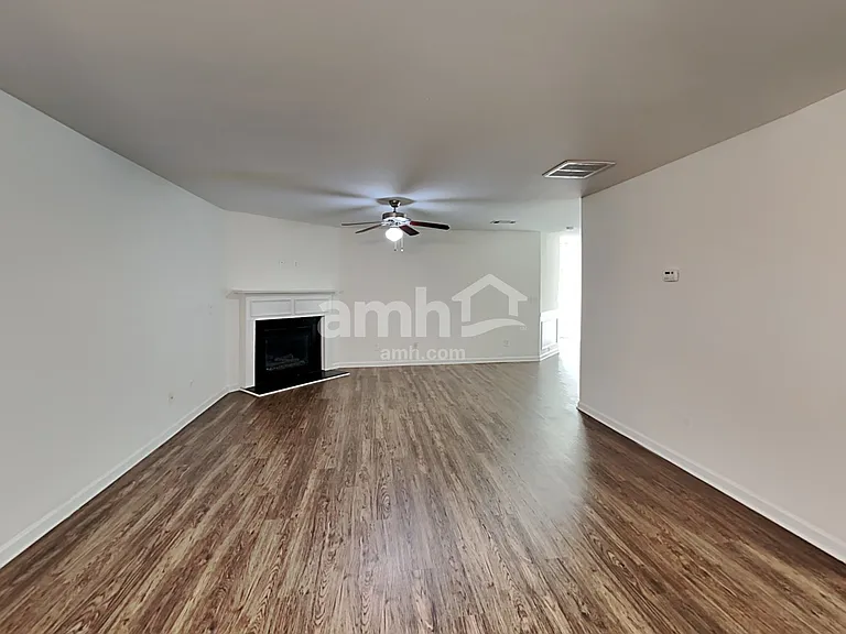 105 Hidden Creek Dr — Photo 6