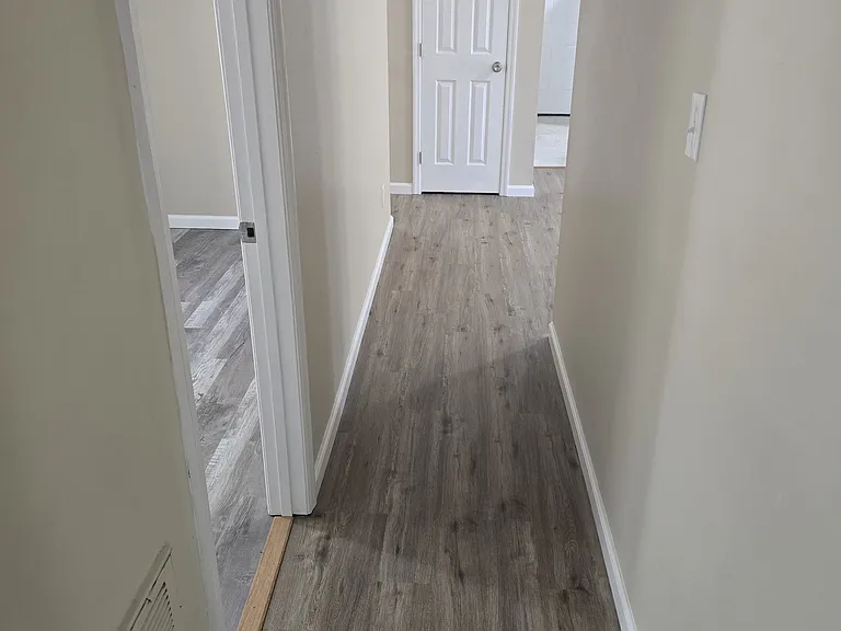 6550 Venture Dr — Photo 30
