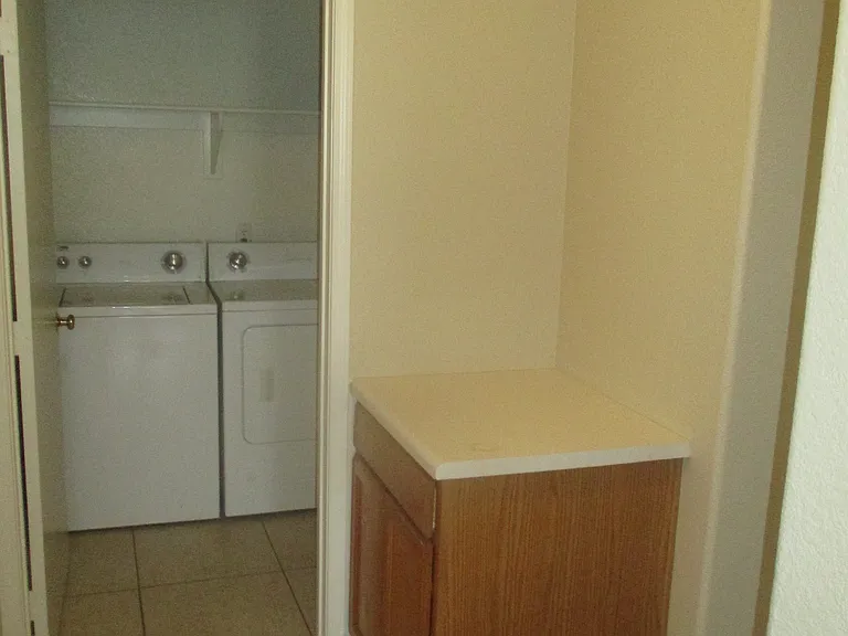 16114 W Jackson St — Photo 13