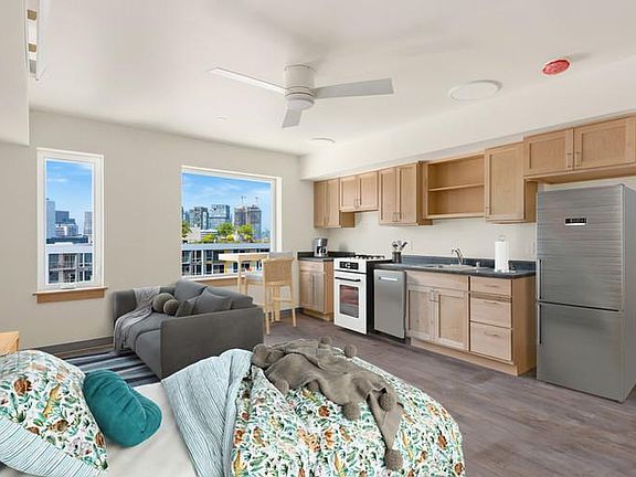 2nd image of 1521 Broadway #706