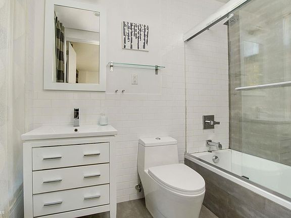5th image of 246 Quincy St #C