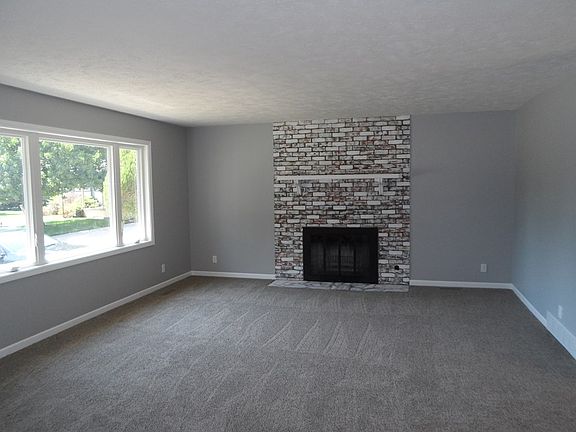 4th image of 3551 Laura Ave