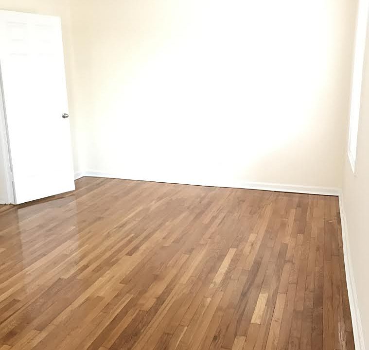 1st image of 2147 E 17th St #3