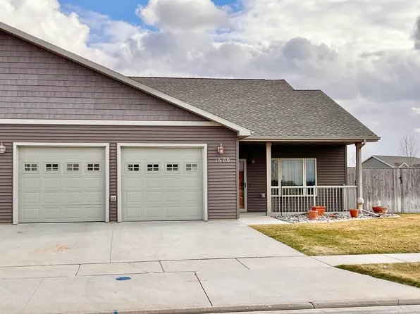 1600 34th Ave SE, Minot, ND 58701