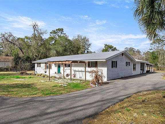 4th image of 5100 SE 44th Avenue Rd