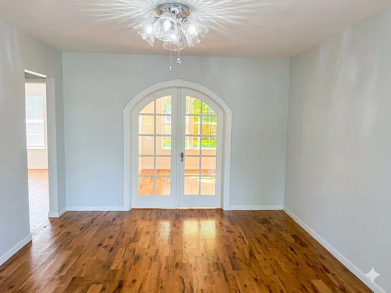 832 S Indianapolis Ave — Photo 11