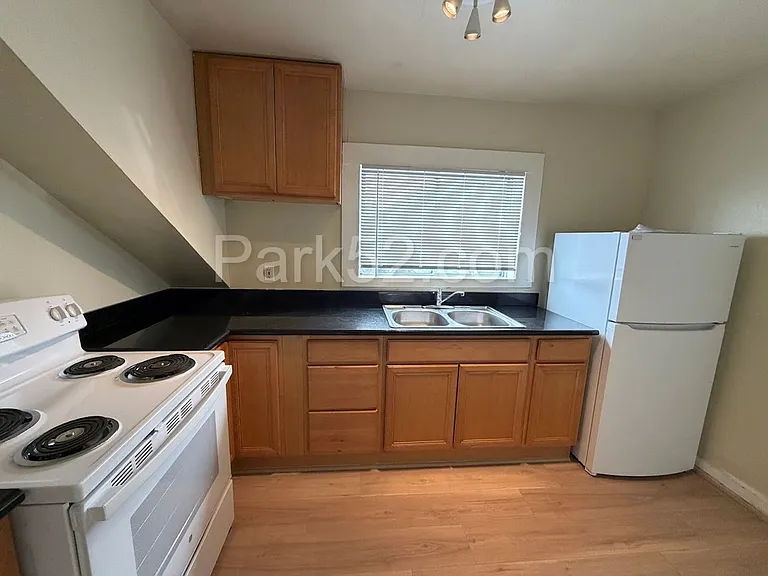 1711 S 9th St #B — Photo 6
