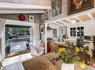 21658 Encina Rd, Topanga, CA 90290