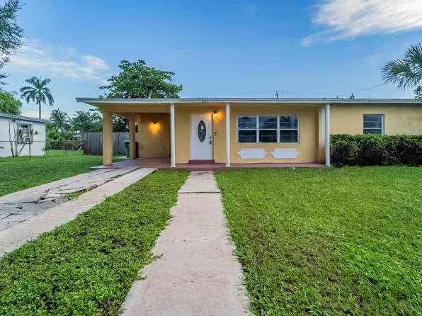 3341 NW 7th St, Lauderhill, FL 33311