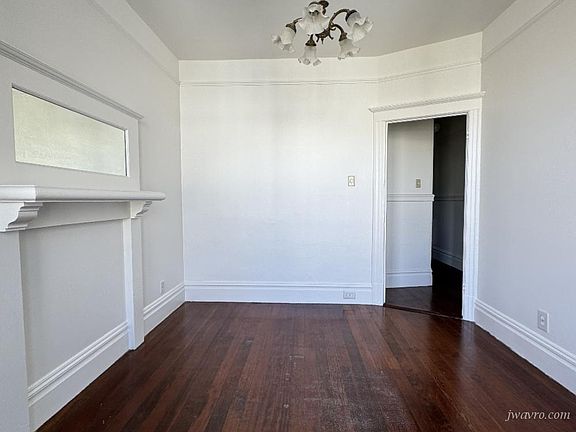 4th image of 285 Lily St