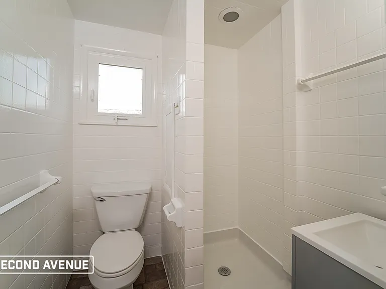 2210 Guffey Rd — Photo 11