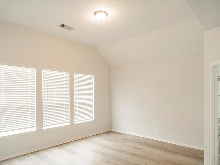 208 Cambria Green Ln — Photo 19