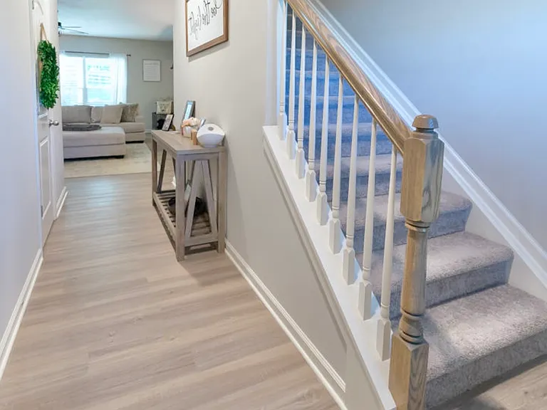 124 Travis Way — Photo 3