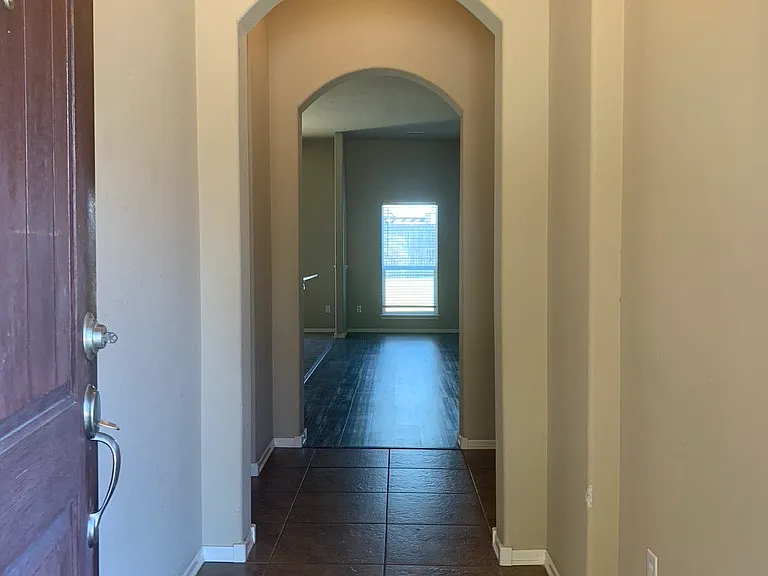 10105 N 140th East Ave — Photo 3