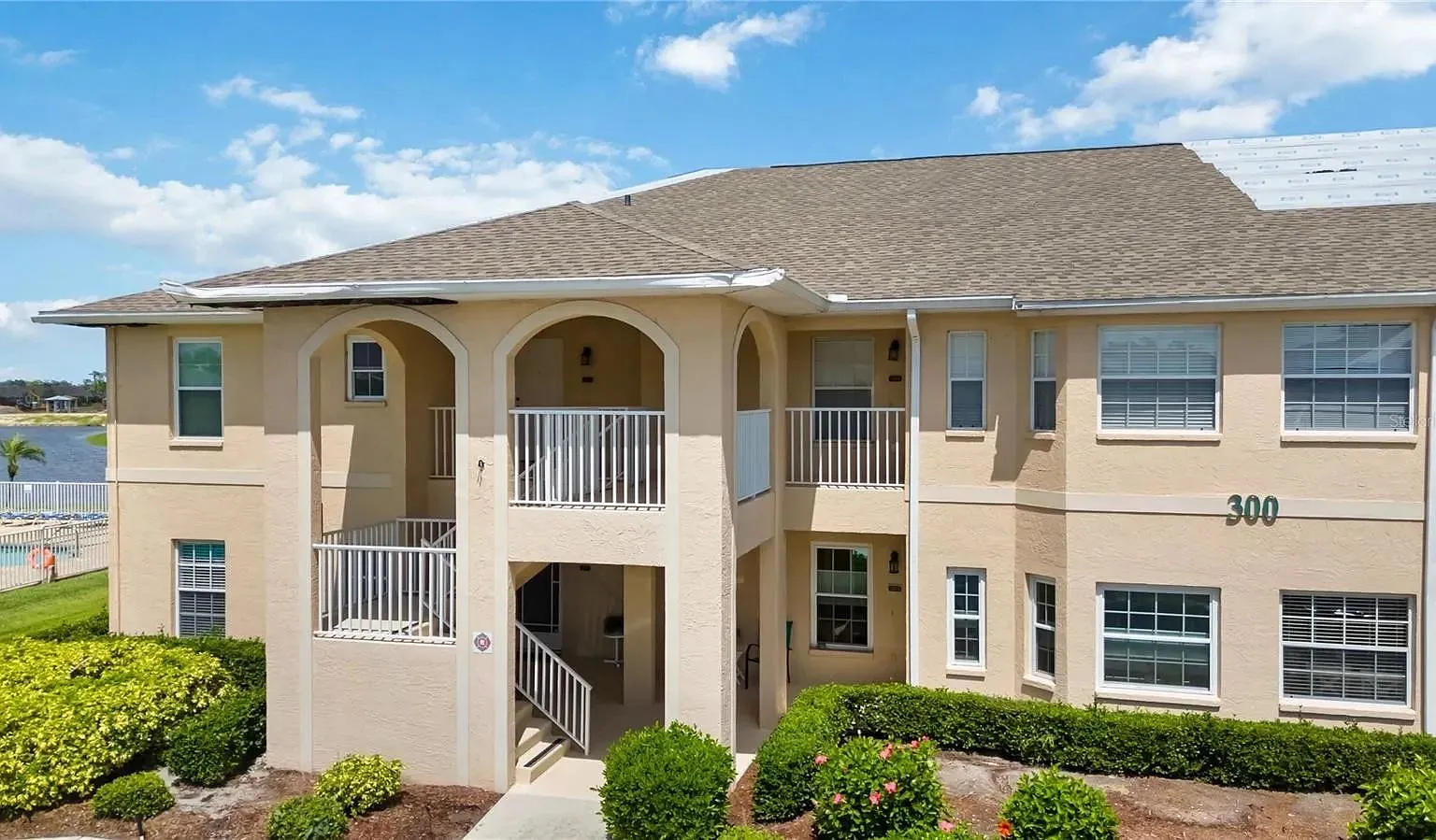 2 bed, 2.0 bath, 1313 sqft, $1,795 — Photo 1