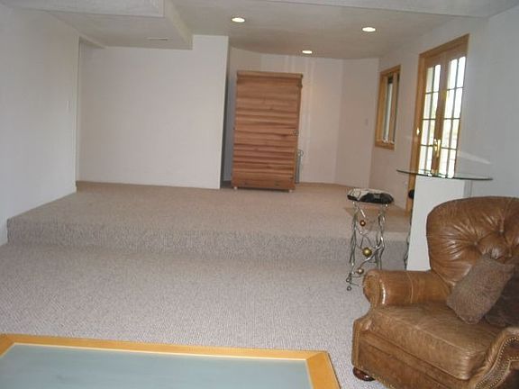 finished walk-out basement