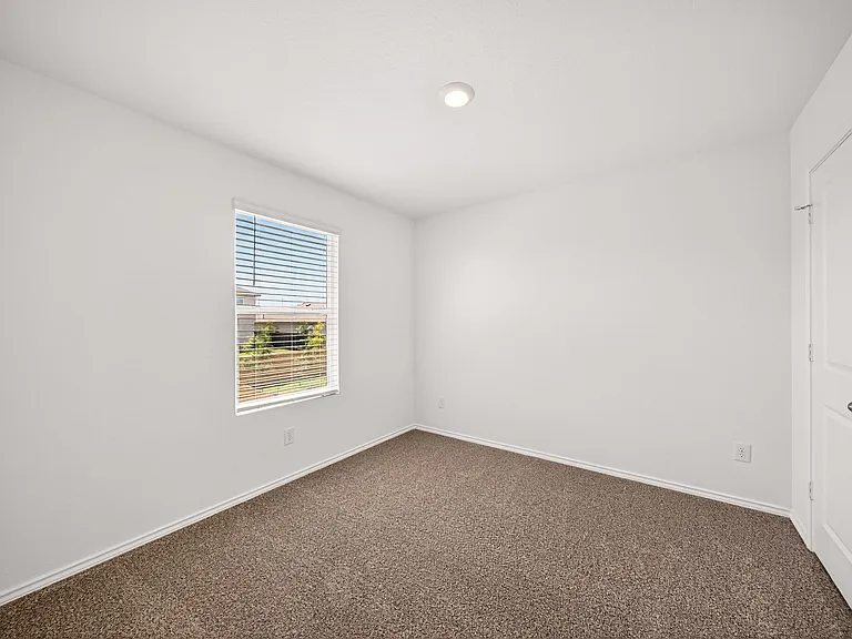 1616 House Finch Dr — Photo 27
