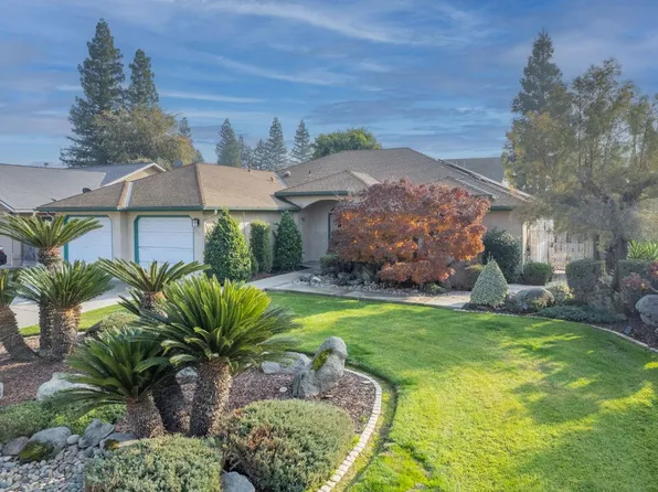 1585 Riverglen Ave, Reedley, CA 93654
